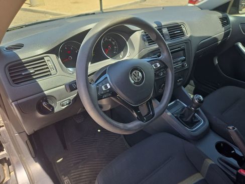 Used 2015 Volkswagen Jetta S FWD image 10
