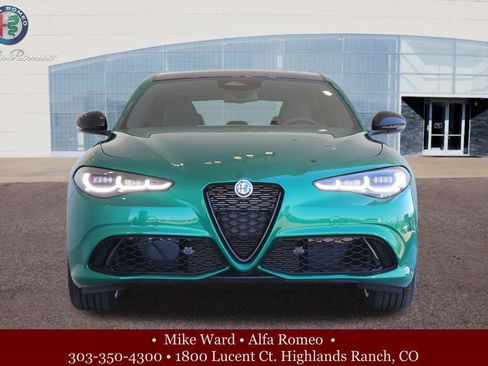 New 2025 Alfa Romeo Giulia AWD w/ Veloce Package AWD image 9