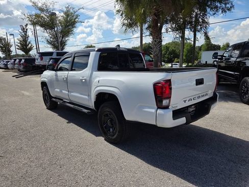 Used 2020 Toyota Tacoma SR w/ SR Convenience Package RWD image 9