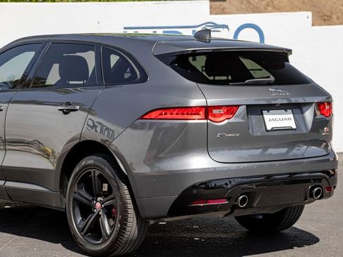 Used 2017 Jaguar F-PACE S AWD/4WD image 10