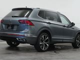 Used 2023 Volkswagen Tiguan SEL R-Line image 5