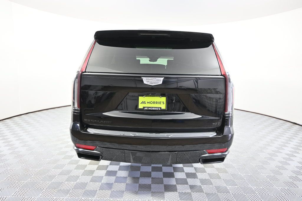 Used 2024 Cadillac Escalade Sport Platinum w/ LPO, ONYX Package AWD/4WD image 5