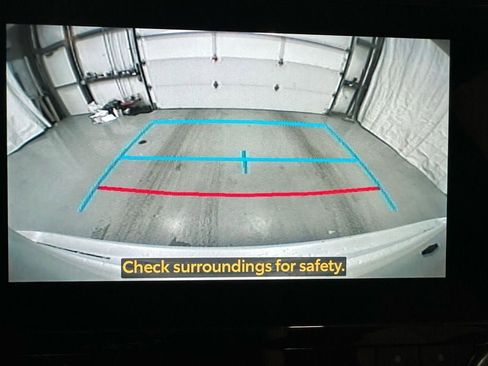 Used 2025 Toyota Highlander XLE image 35