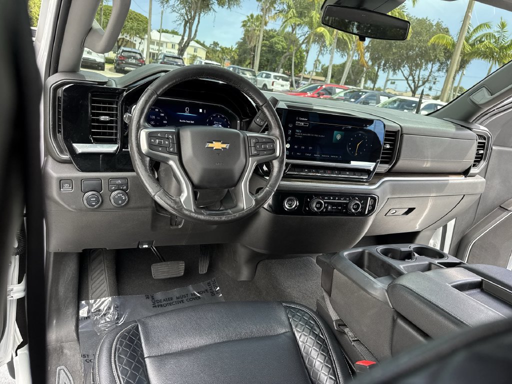 Used 2022 Chevrolet Silverado 1500 LT RWD image 35