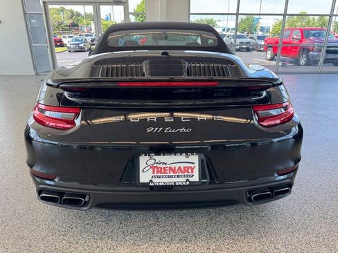 Used 2017 Porsche 911 4 Cabriolet AWD/4WD image 5