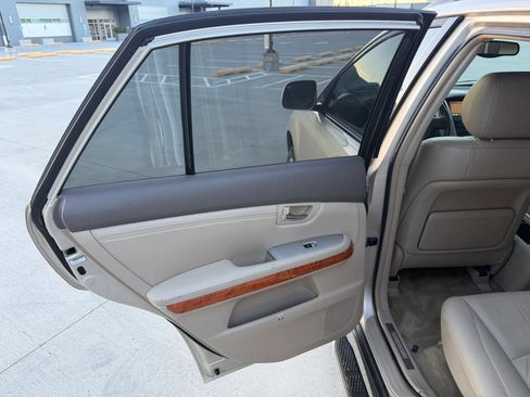 Used 2004 Lexus RX 330 AWD image 25