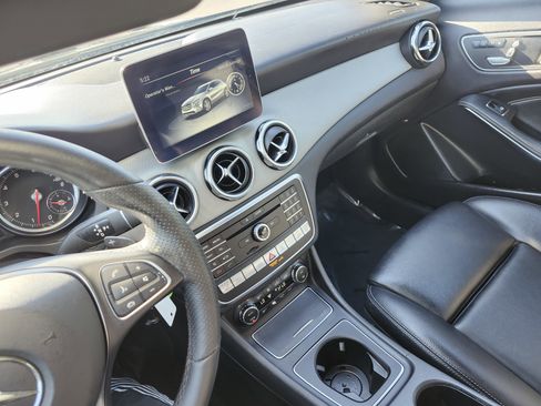 Used 2019 Mercedes-Benz GLA 250 4MATIC image 33