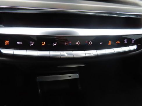 Used 2024 Cadillac Lyriq Luxury RWD image 34