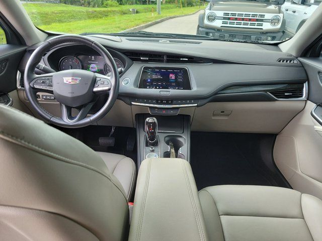 Used 2022 Cadillac XT4 Premium Luxury w/ Technology Package FWD image 20