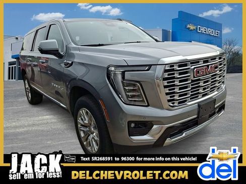 Used 2025 GMC Yukon XL Denali AWD/4WD image 1