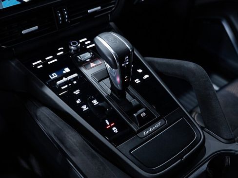 Used 2022 Porsche Cayenne Turbo GT AWD/4WD image 57