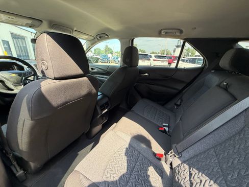 Used 2024 Chevrolet Equinox LT FWD image 24