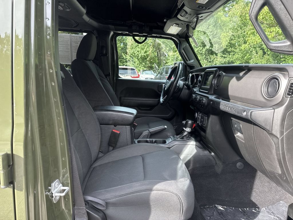 Used 2022 Jeep Wrangler Unlimited Sport AWD/4WD image 24