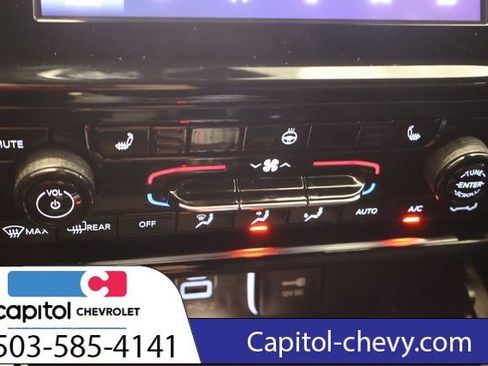 Used 2025 Jeep Grand Cherokee Altitude AWD/4WD image 23