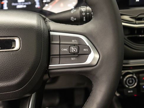 Used 2023 Jeep Compass Latitude w/ Sun and Sound Group AWD/4WD image 20