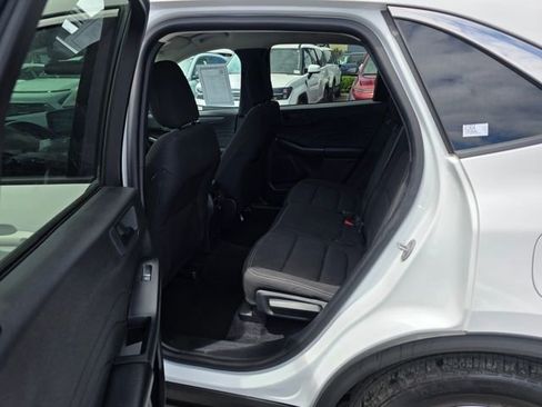 Used 2024 Ford Escape Active image 10