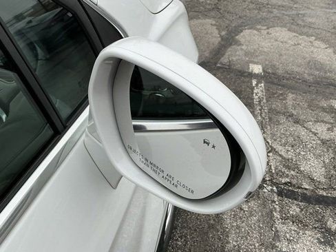 Used 2019 Buick Envision Premium image 16