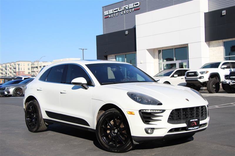 Used 2015 Porsche Macan S AWD/4WD image 1
