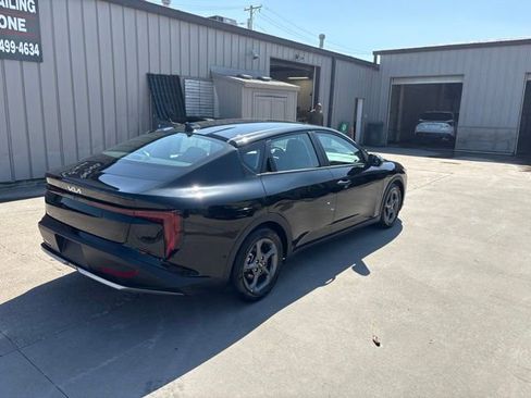 Used 2025 Kia K4 FWD image 7