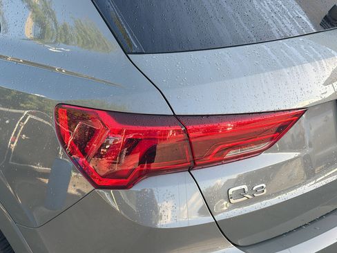 Used 2024 Audi Q3 2.0T Premium image 5