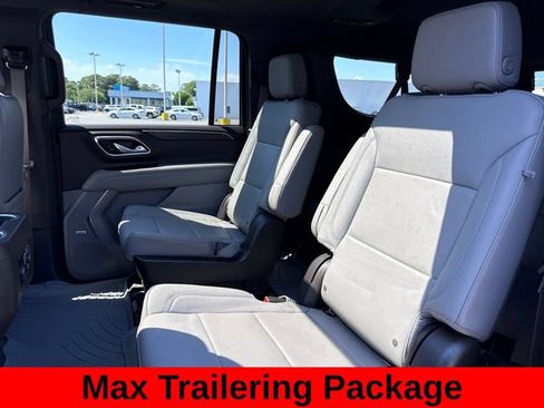 Used 2024 Chevrolet Suburban Z71 w/ Luxury Package AWD/4WD image 23