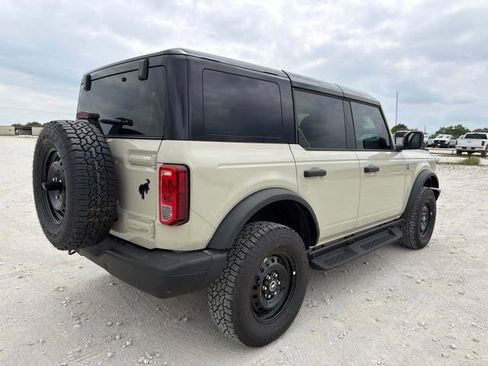 New 2026 Ford Bronco Big Bend w/ Black Diamond Package AWD/4WD image 4