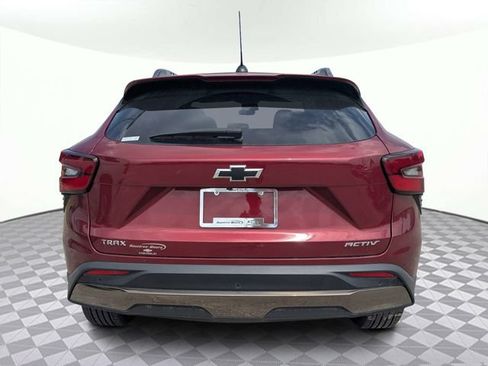 Used 2024 Chevrolet Trax ACTIV w/ Driver Confidence Package FWD image 5