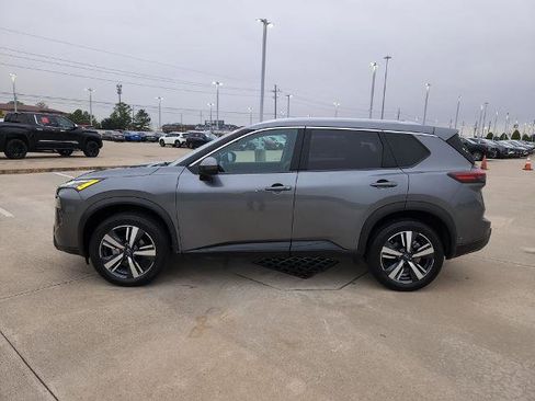 Certified 2024 Nissan Rogue SL w/ SL Premium Package image 8