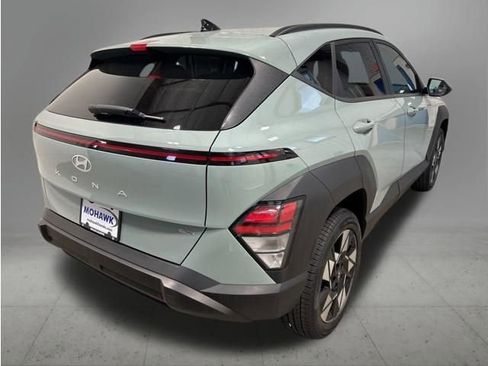 Used 2024 Hyundai Kona SEL AWD/4WD image 5
