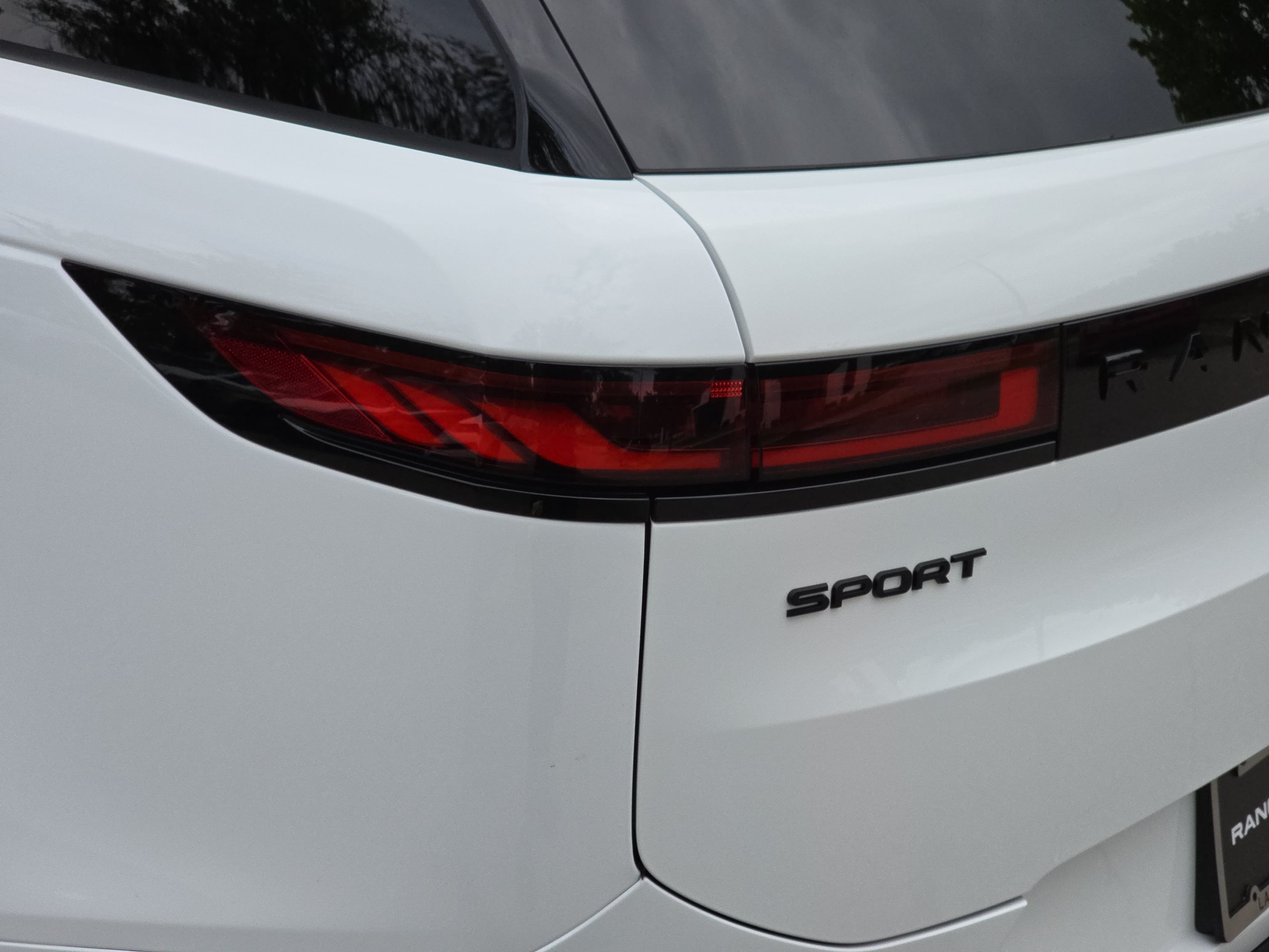 New 2026 Land Rover Range Rover Sport Dynamic SE AWD/4WD image 36