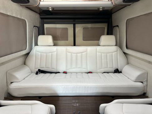 Used 2016 Mercedes-Benz Sprinter 3500 image 37