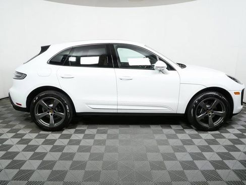 New 2026 Porsche Macan image 29