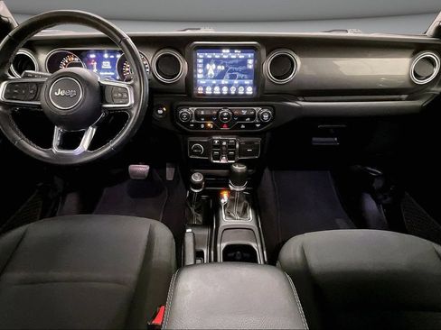 Used 2021 Jeep Gladiator Overland AWD/4WD image 8