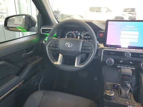 New 2025 Toyota Tacoma TRD Off-Road image 15