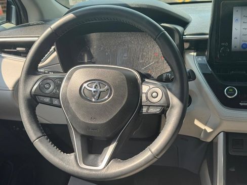 Used 2024 Toyota Corolla Cross LE AWD/4WD image 17