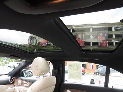 Used 2022 Mercedes-Benz E 350 4MATIC Sedan image 23