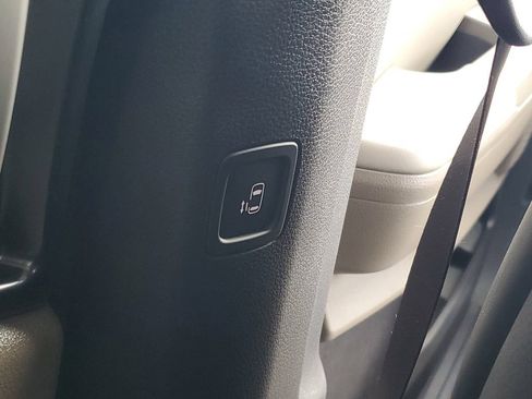 New 2026 Kia Carnival FWD image 24
