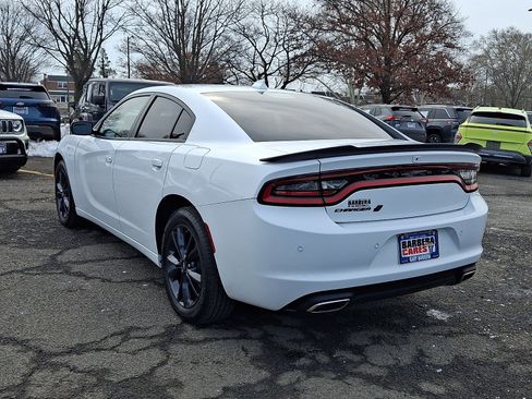 Used 2023 Dodge Charger SXT w/ Blacktop Package image 4