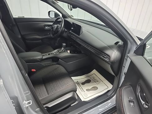 Certified 2026 Honda HR-V Sport image 15