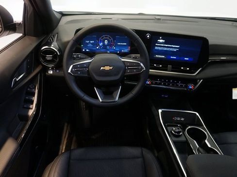 New 2026 Chevrolet Equinox LT w/ Convenience Package II image 12