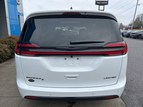 New 2026 Chrysler Pacifica Limited w/ S Appearance Package image 7