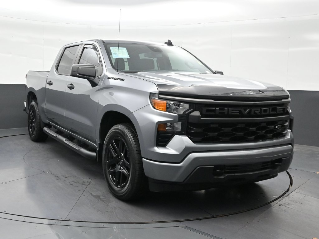 Used 2024 Chevrolet Silverado 1500 Custom w/ Turbomax Blackout Package RWD image 8