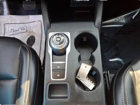 Used 2023 Ford Escape Platinum AWD/4WD image 29