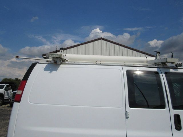 Used 2013 Chevrolet Express 2500 RWD image 19