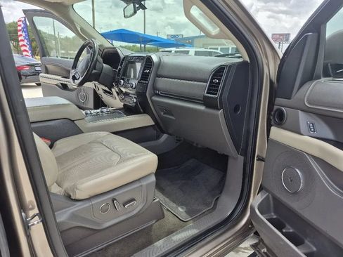 Used 2019 Ford Expedition Max Limited w/ Equipment Group 301A AWD/4WD image 20