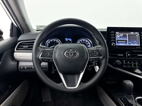 Used 2021 Toyota Camry LE w/ Carpet Mat Package (TMS) FWD image 3