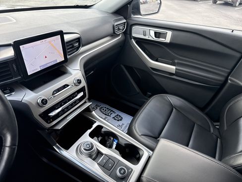 Used 2023 Ford Explorer XLT w/ Equipment Group 202A image 29