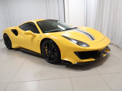 Certified 2019 Ferrari 488 Pista Coupe RWD image 5
