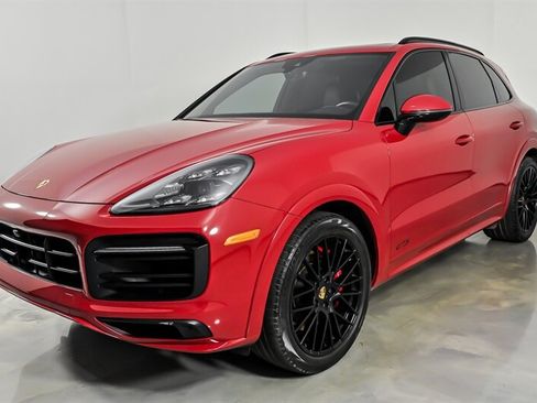 Used 2023 Porsche Cayenne GTS AWD/4WD image 5