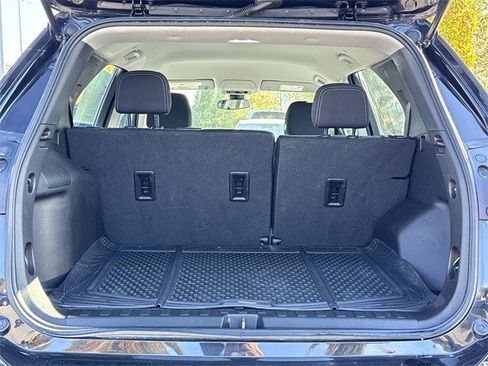 Used 2022 Chevrolet Equinox LS image 21
